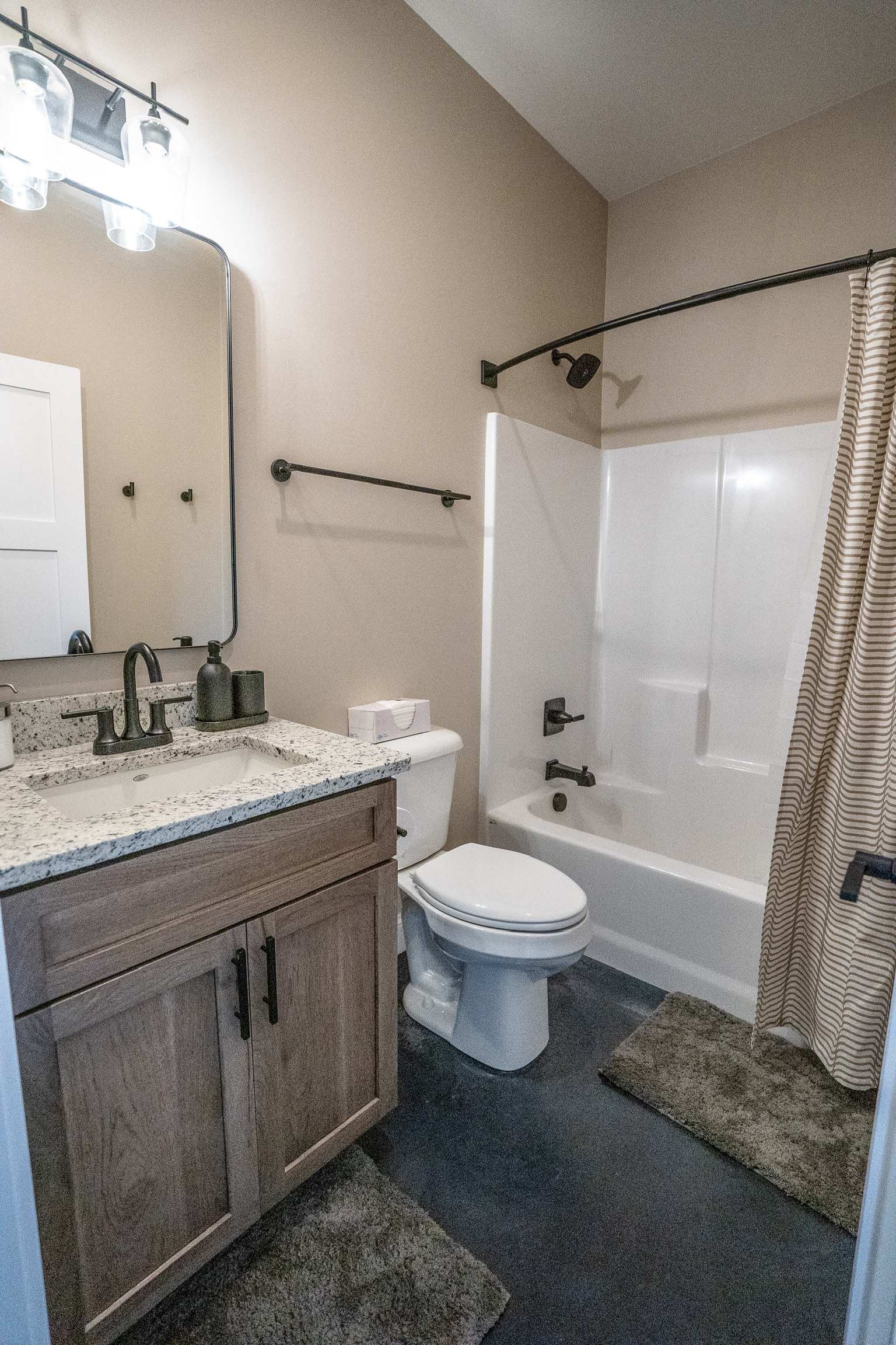 Second bathroom with tub and shower at 3 Mile Cabin