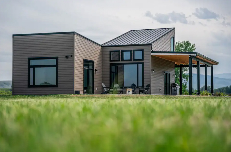3 Mile Cabin modern luxury cabin exterior, a fly fishing rental in Fort Smith, Montana