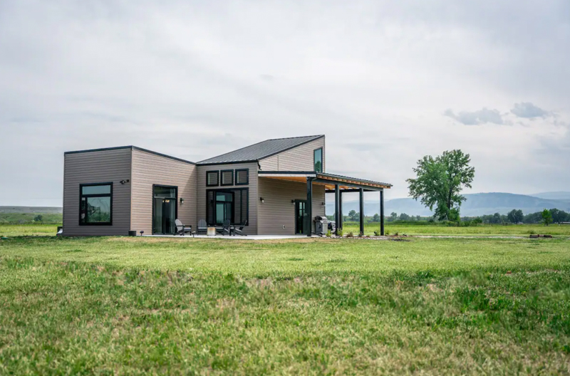 Fly fishing for trout on the Bighorn River, Montana